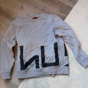 HUGO Light Gray Crewneck Sweater with Black Graphic